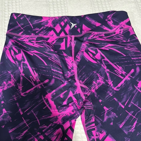 Old Navy Pink and Purple Leggings for Active Style XL/TG (14) - Picture 3 of 4